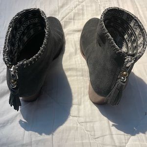 Toms Boots. Gray suede. Size 6.5. Back zipper. Good used condition.